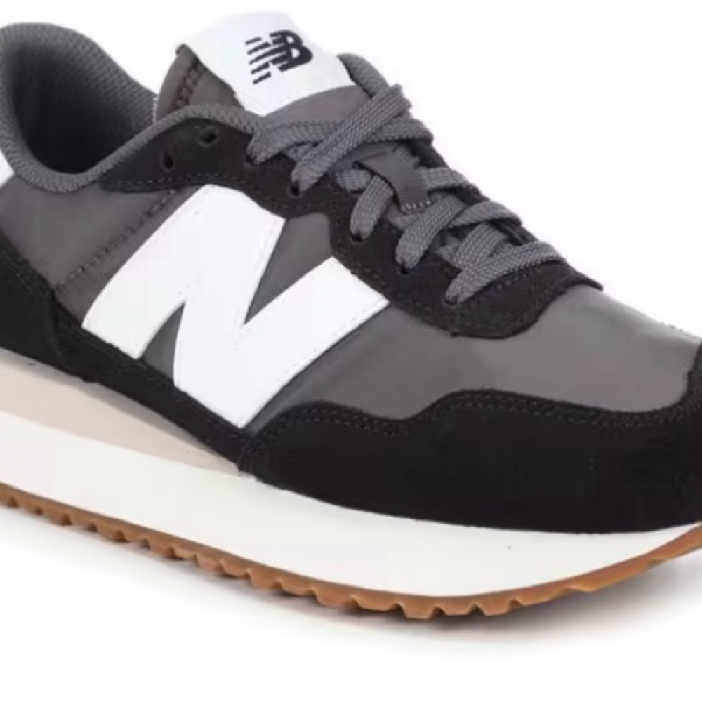 New Balance 237 Women’s size 11